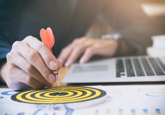 business-strategy-success-target-goals